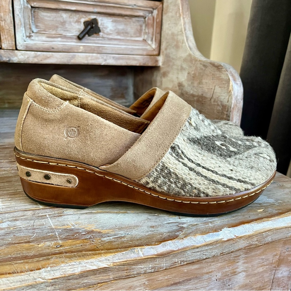 🤍 Born Bailie Clog Shoes Size 6.5 Southwest Suede Leather Slip On